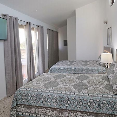 Itza-Bella Suites Isabela Eksteriør bilde